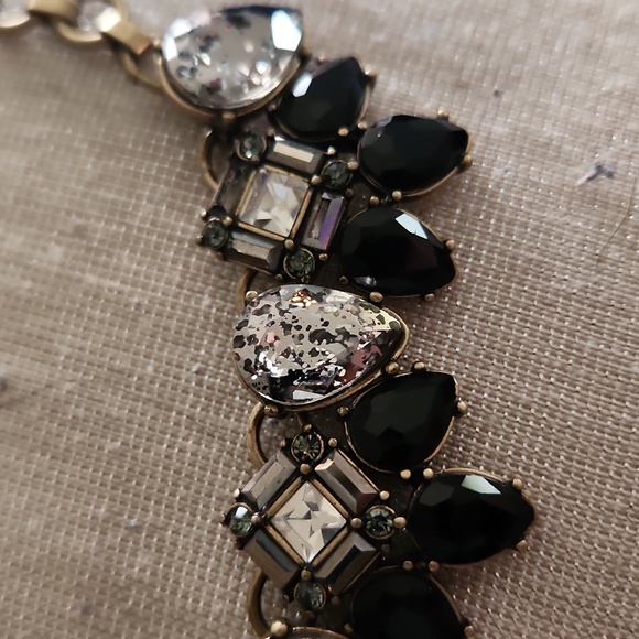 Beautiful Midnight Palace collection necklace - C+I merchandiser exclusive piece - Picture 2 of 2